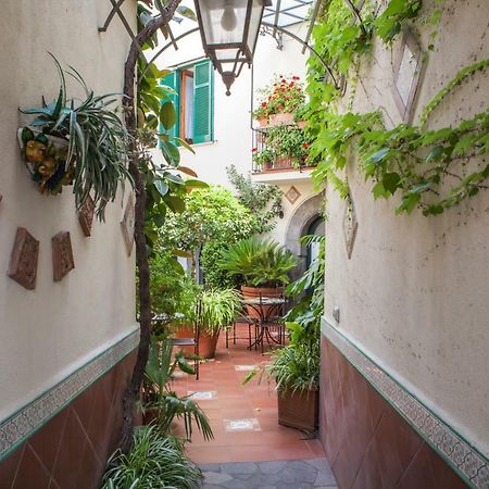 Villa Elisa Holiday Home Sorrento Exterior photo